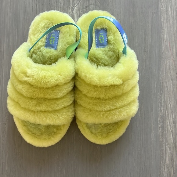 UGG Australia Fluffy Yellow Slipper - Picture 2 of 8